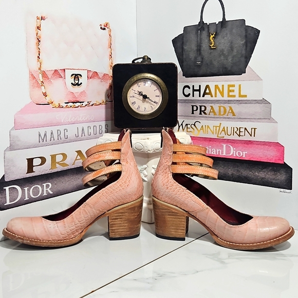 Freebird By Steven Randi In Pink Croco - Picture 3 of 8